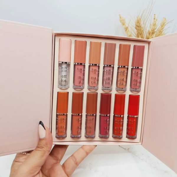 Dragon Ranee 12-Color Matte Lip Gloss Set – Long-lasting Waterproof Liquid Lipstick – High-Pigment Velvet Finish – Ideal for Daily Use, Gifting & Professional Makeup