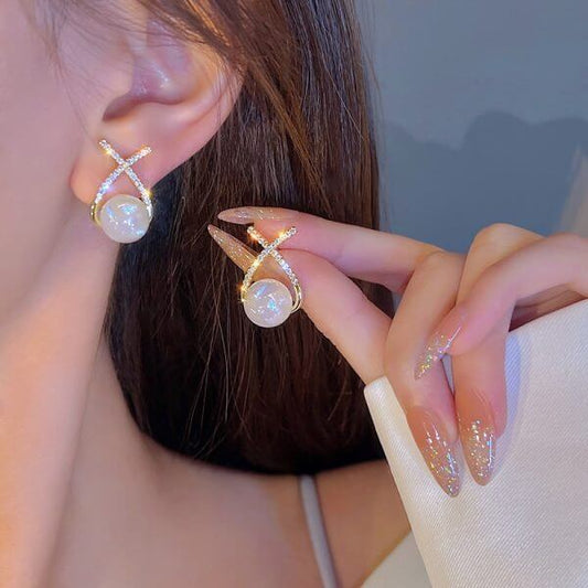 Luxury Golden Pearl Zircon Stud Earrings for Women – Elegant Jewelry for Special Occasions