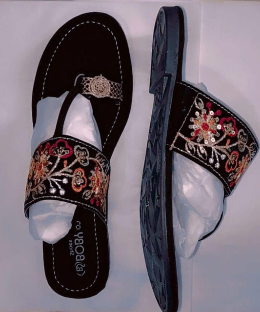Kolhapuri Slipper – Black Handcrafted Footwear for Women | Design 25-79 (with Box)